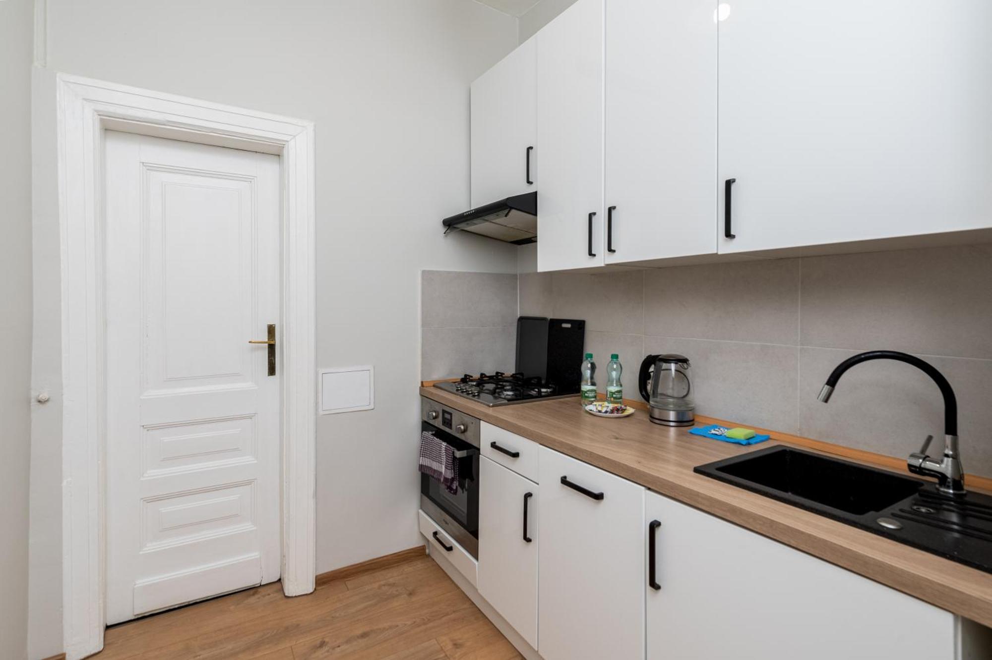Lenartowicza Standard Apartment Cracovia Exterior foto